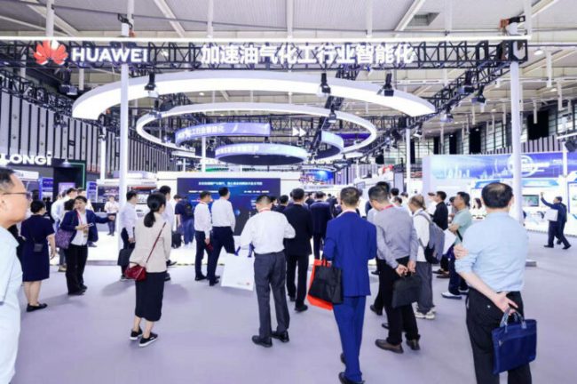 1758773621-39db761eb4b33e7